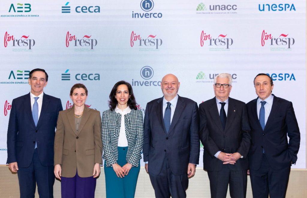 El sector financiero español aboga por una simplificación regulatoria que promueva la sostenibilidad y competitividad