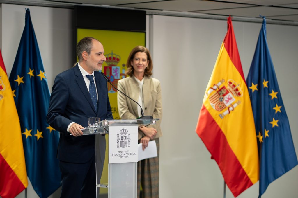 El sector bancario impulsa la colaboración público-privada para la lucha contra el fraude digital